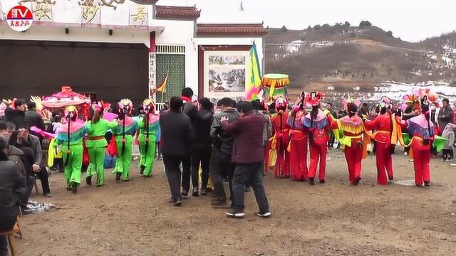 甘肃天水,秀金山庙会社火《凤凰双展翅》,和你的家乡一样不