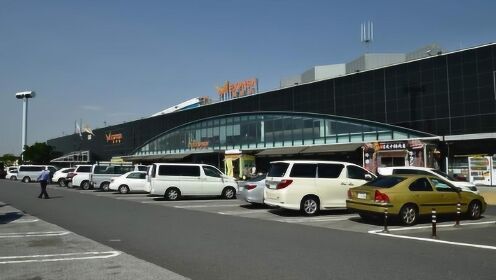 日本高速服务区是什么样子的？网友：简直是“驾驶的天堂”!