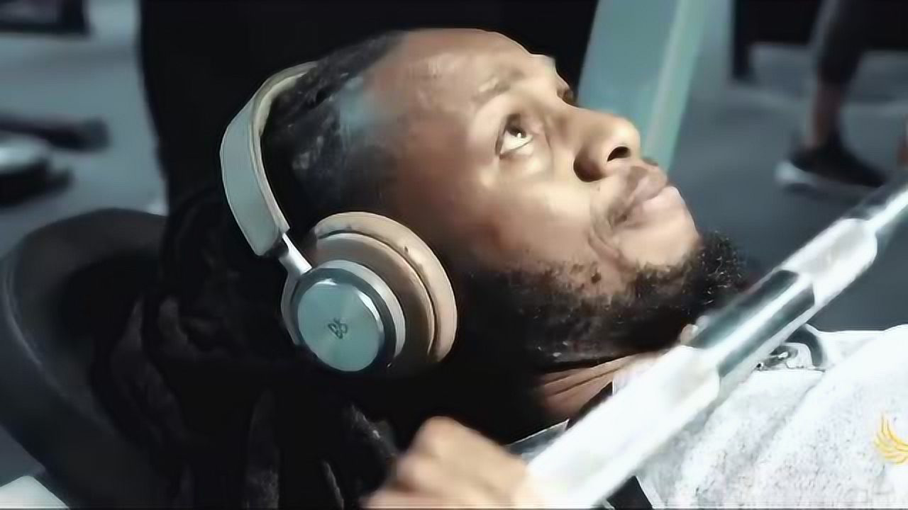 健身大神乌利塞斯大diao哥分享健美增肌上胸训练细节