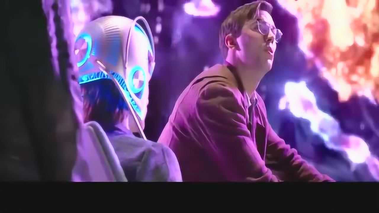 x战警天启查尔斯想看清天启不料反被天启控制战争一触即发