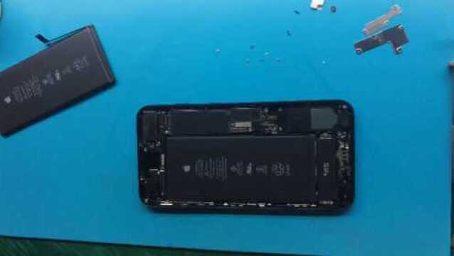 iphone7p的通病,通话时没声音,治本还得换音频IC