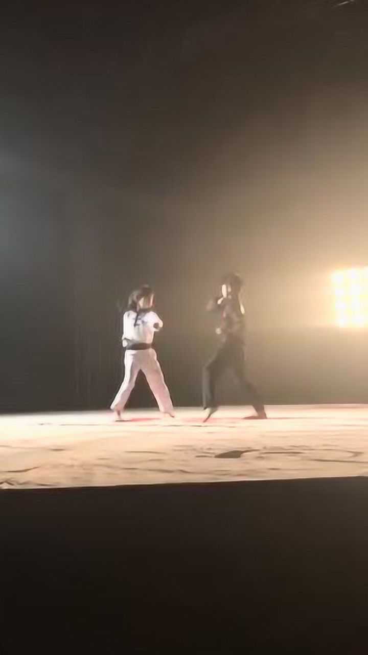 中国龙队示范团,林秋楠是跆拳道的佼佼者!深受当下小孩子的热捧