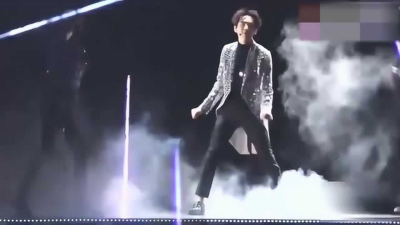 小哇钟汉良超燃舞蹈混剪舞姿帅到极致颜值与实力并存
