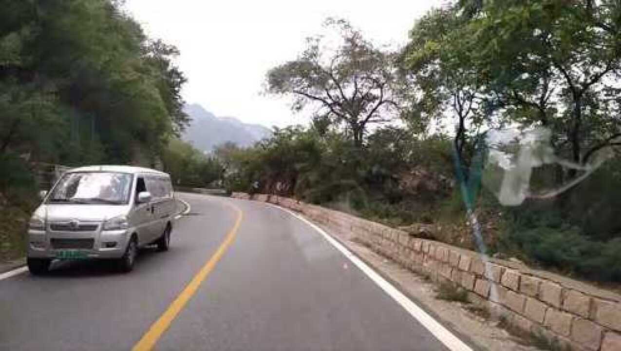 自驾游北京八达岭长城面包车国道山路120公里小时后怕呀