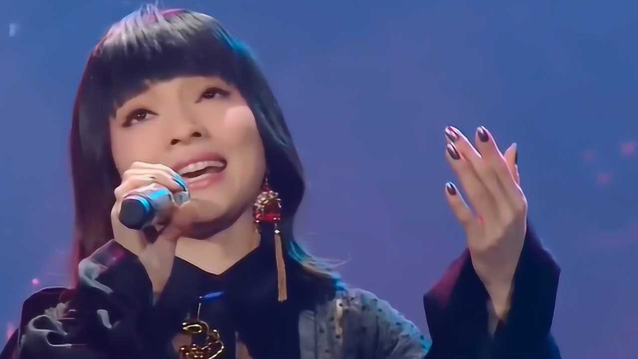 继阿刁大火后张韶涵又一神作现场改编典狱司戏腔绝了