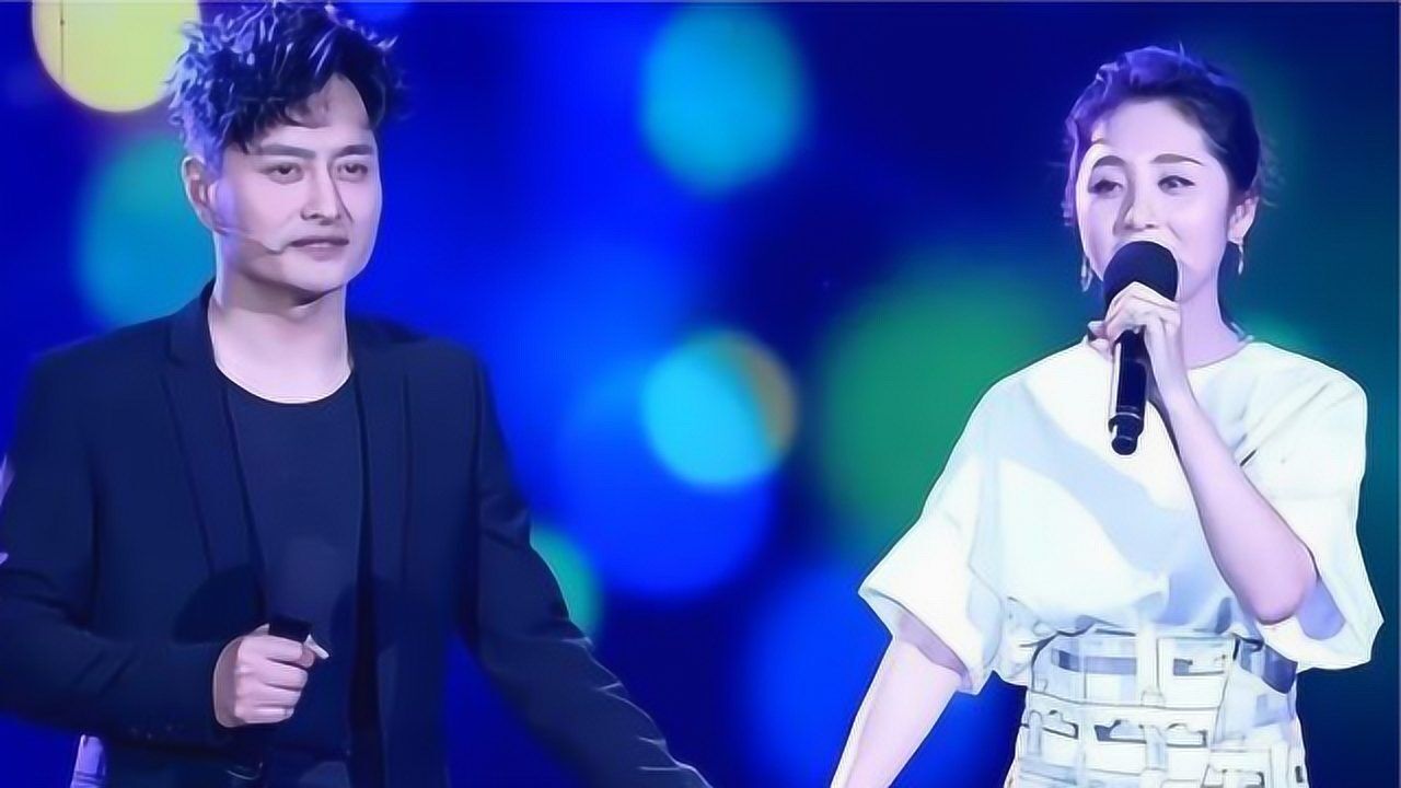 云飞和郭津彤深情对唱,夫唱妇随真是天生一对,美好的爱情