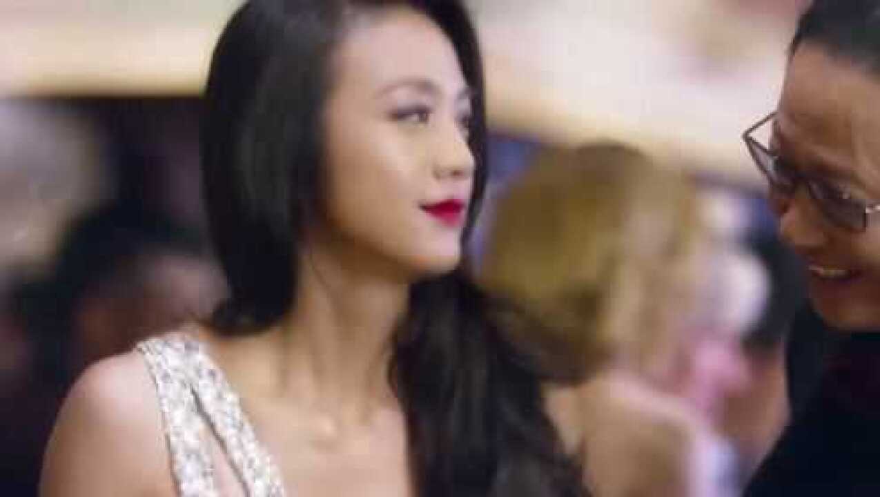 美女为了还钱甘愿出卖自己，为帮自己还债，什么都可以不顾了_高清