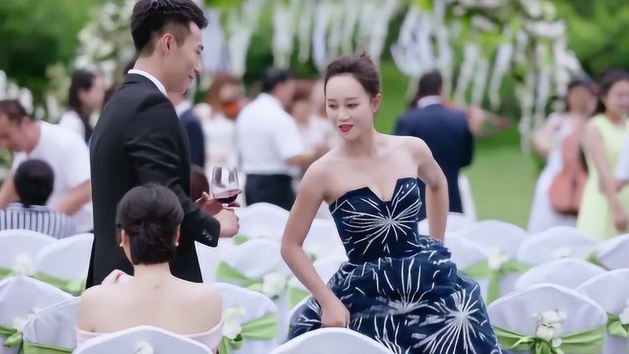 外科风云:楚珺参加婚礼哭的稀里哗啦,这庆祝方式真独特