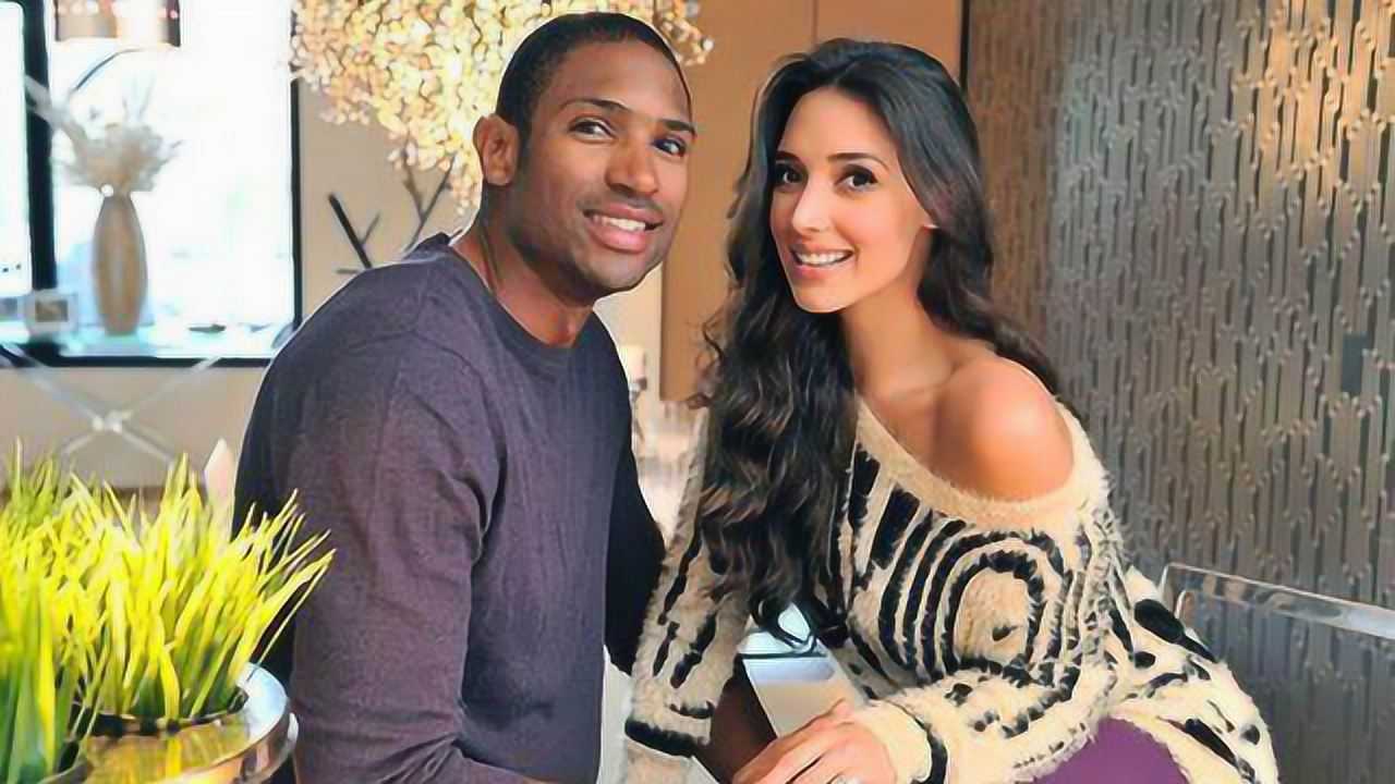 霍福德到底有多强硬凭实力征服超模女友公开喊话很满足