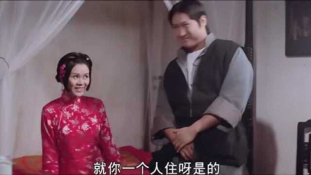 老虎田鸡:小伙们就要脱衣服,美女:你脱裤子干嘛