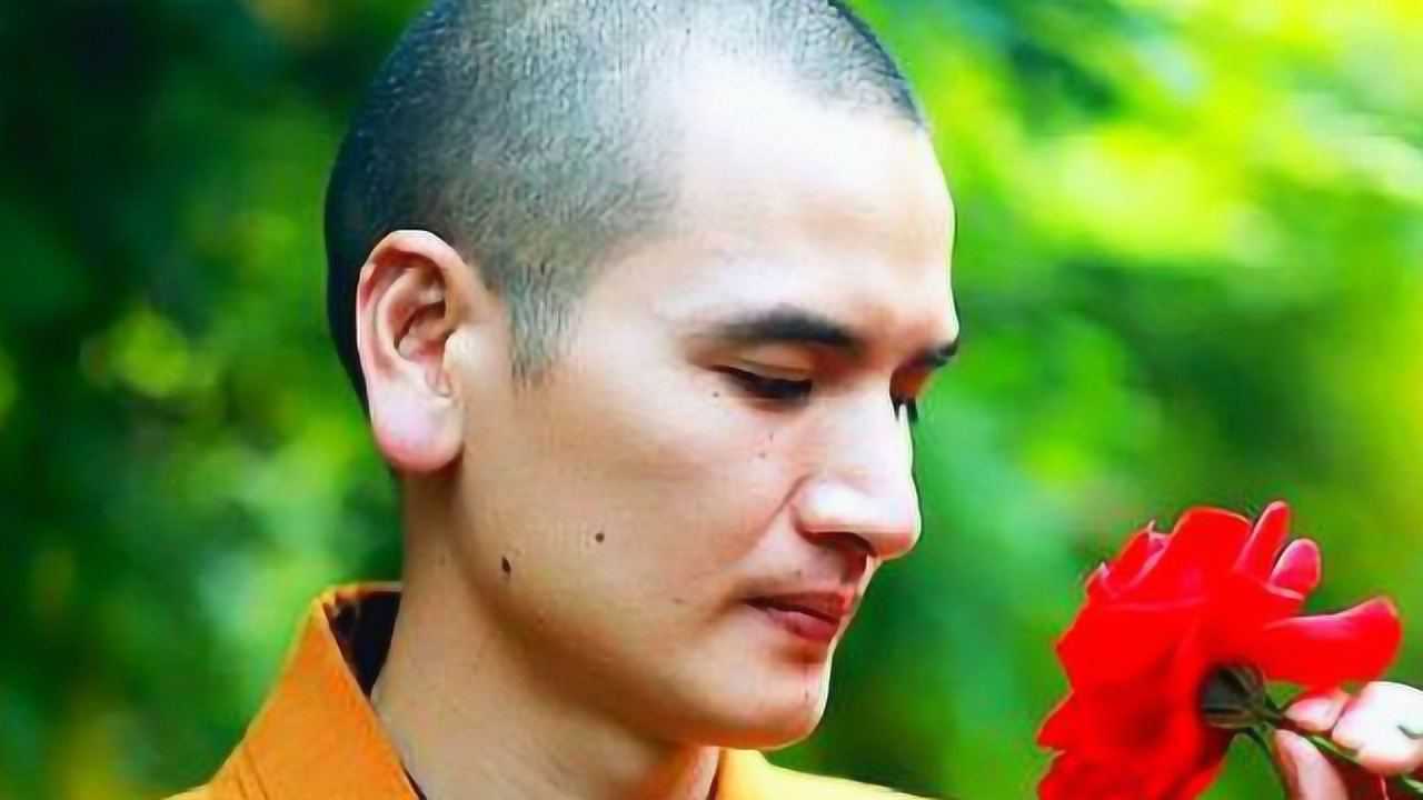 我国"最帅的"和尚,29岁剃度出家,曾被富婆送百万豪车追求!