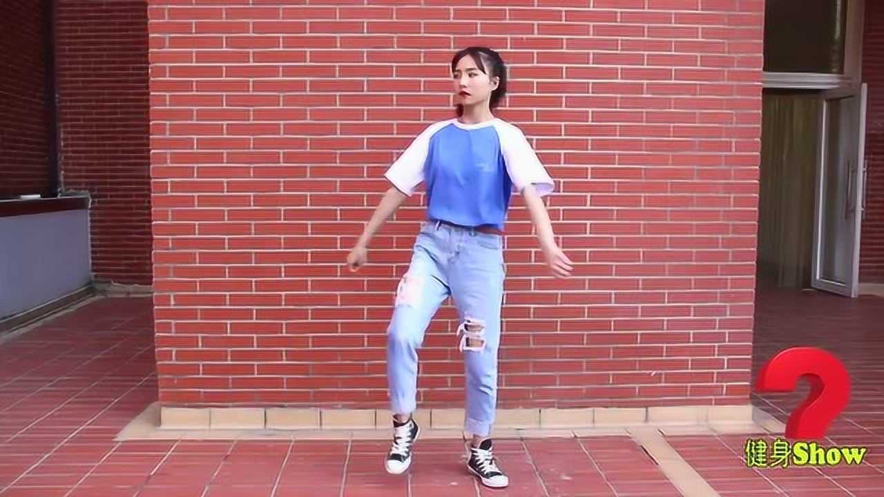 转体高抬腿正确姿势，15天暴瘦全身，燃脂甩赘肉_高清