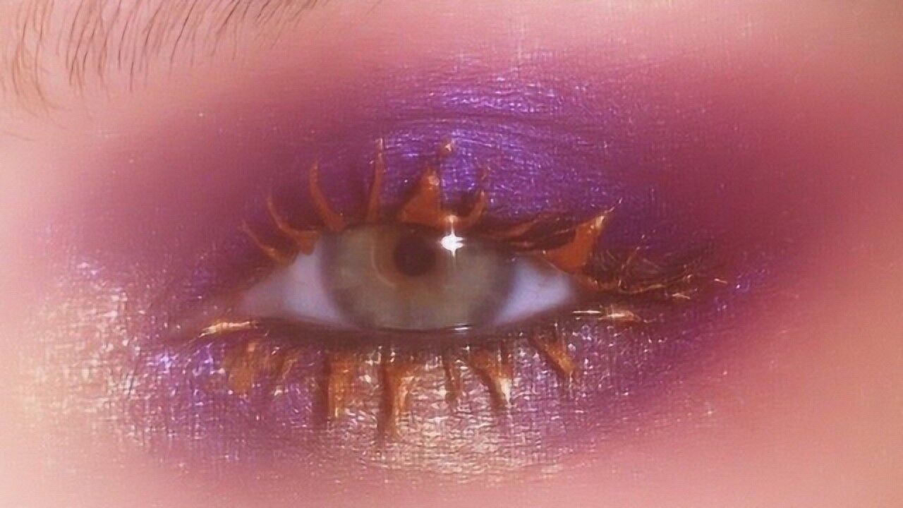 星河神仙眼妆 眼睛一闪一闪的好像可以容纳星辰大海