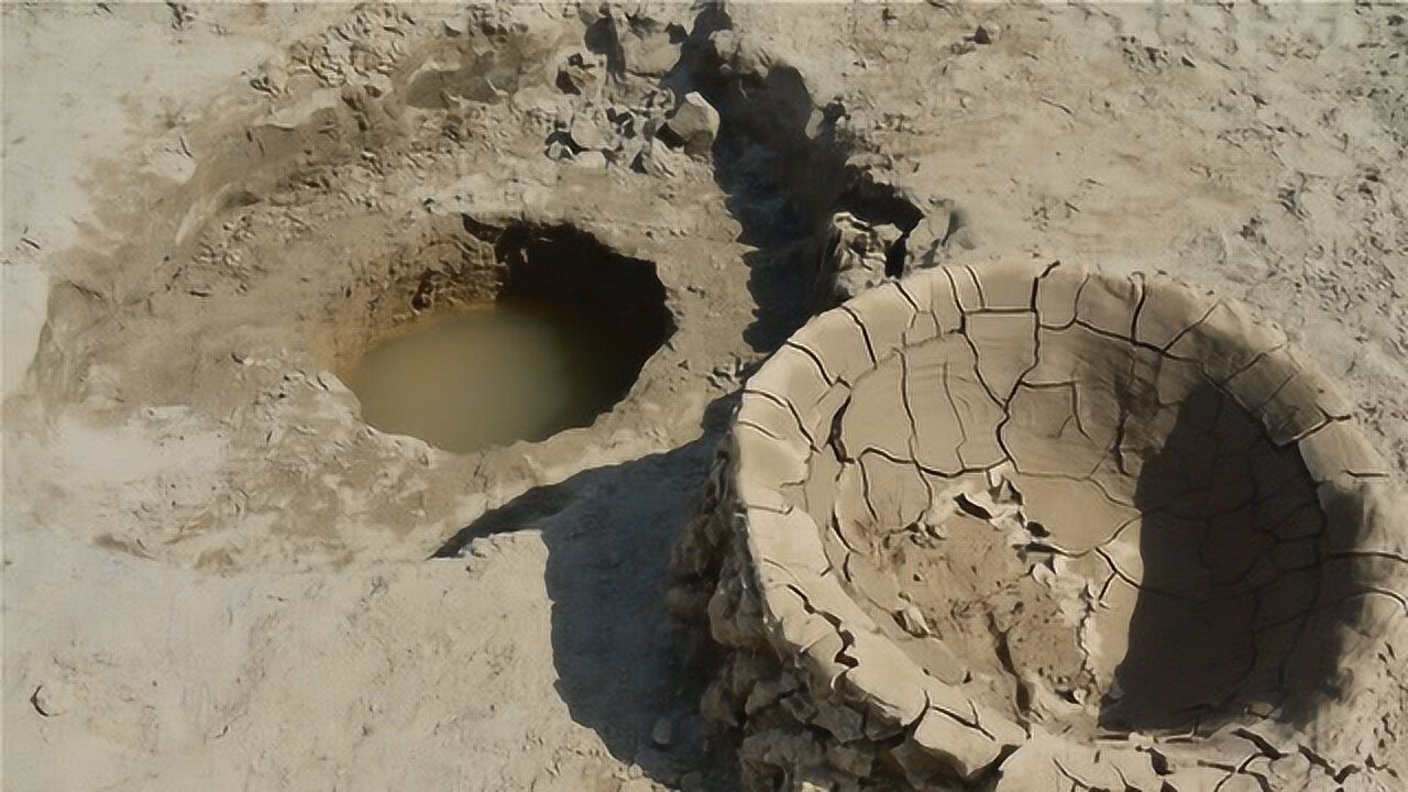 非洲沙漠上的水井关键时刻能救人一命过路人再渴也不会舀干