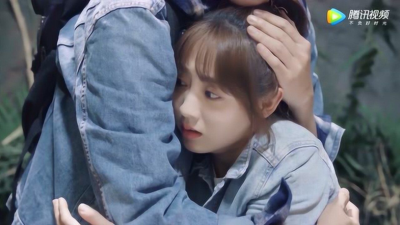 忘记你,记得爱情:掉入洞中,邢菲脆弱,金泽拥抱她却被认为占便宜,逗!