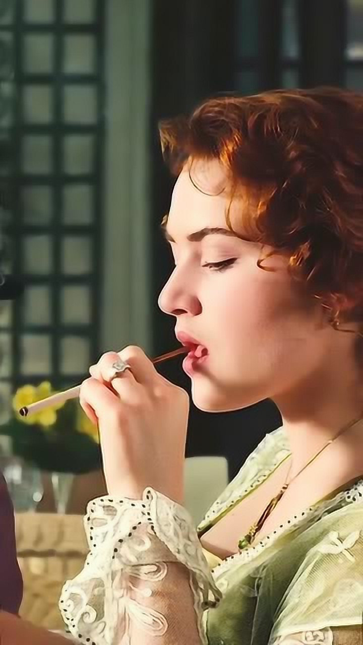 泰坦尼克号女主为拍电影狂吃甜食增肥三十斤实力证明颜值与体重无关