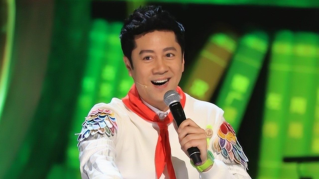 蔡国庆献唱《少年壮志不言愁》 致敬公安干警