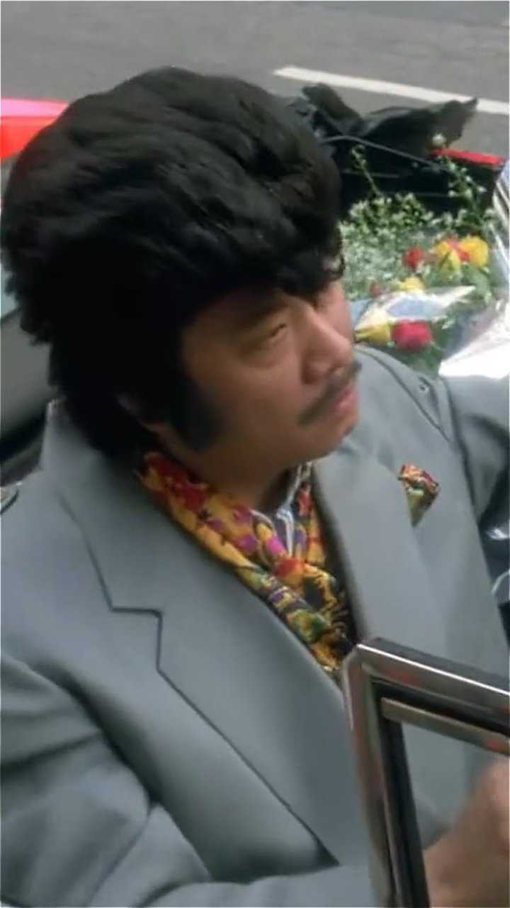 软饭硬吃刑事组之虎魔鬼筋肉人空手道的克星黄金右脚