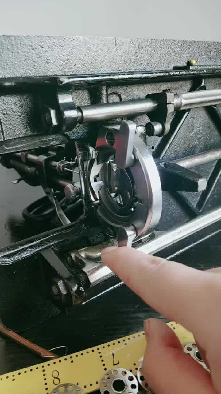 家用缝纫机突然转不动一定要这样拆解我们的缝纫机