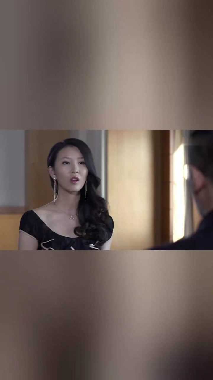 梁峰很好奇杨雪漫怎么得罪宣璐璐了