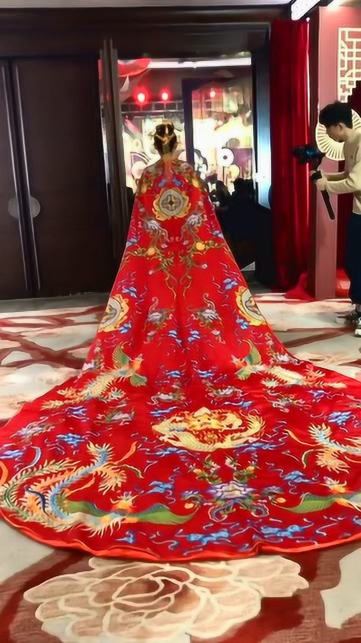 最美的中式婚礼现场凤冠霞帔十里红妆映入眼帘的满是惊艳