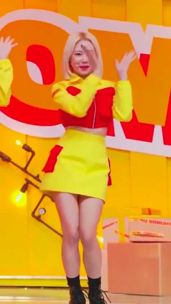 因为一首大田后生仔火遍全球的jooe跳舞堪称蹦迪现场