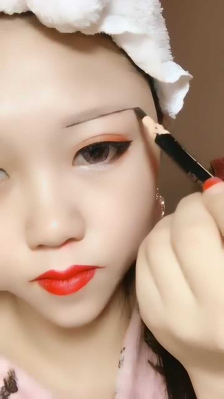 标准的精神小妹眉毛!