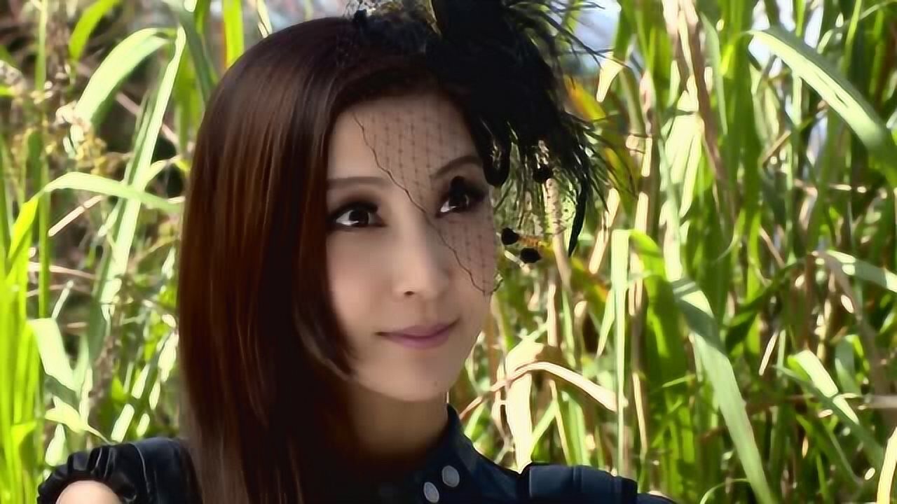 铠甲勇士灵灵竟然是超级欧克瑟她曾经究竟遭遇了什么惨痛经历