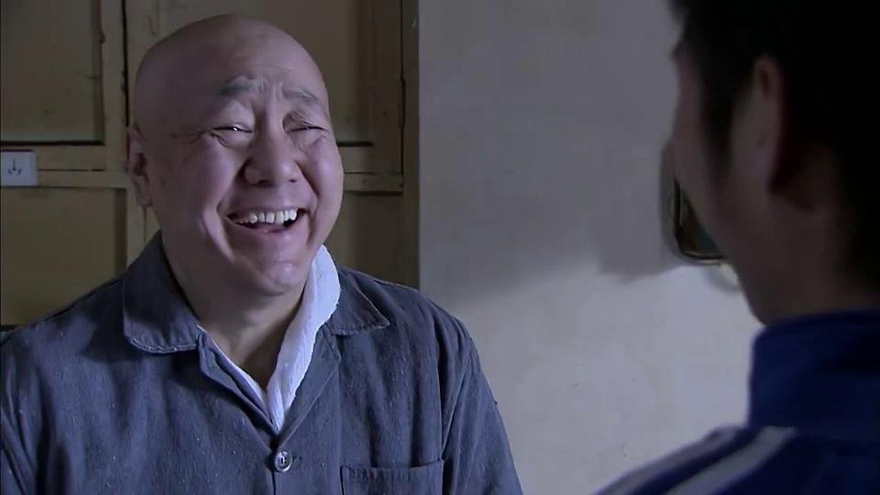 我们的快乐人生陆永福被炒鱿鱼还送一个包给偷东西的师傅
