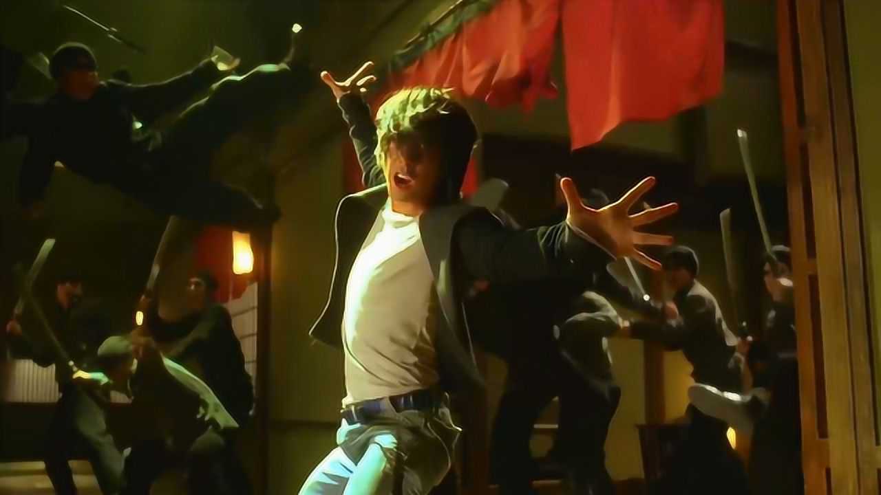 龙虎门:王小虎一出场以一打十很厉害,后者王小龙更厉害以一打百,全部