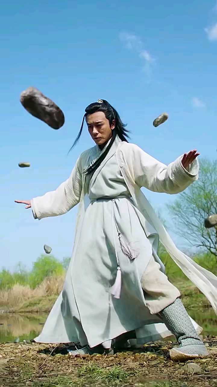 新倚天屠龙记明教光明左使杨逍