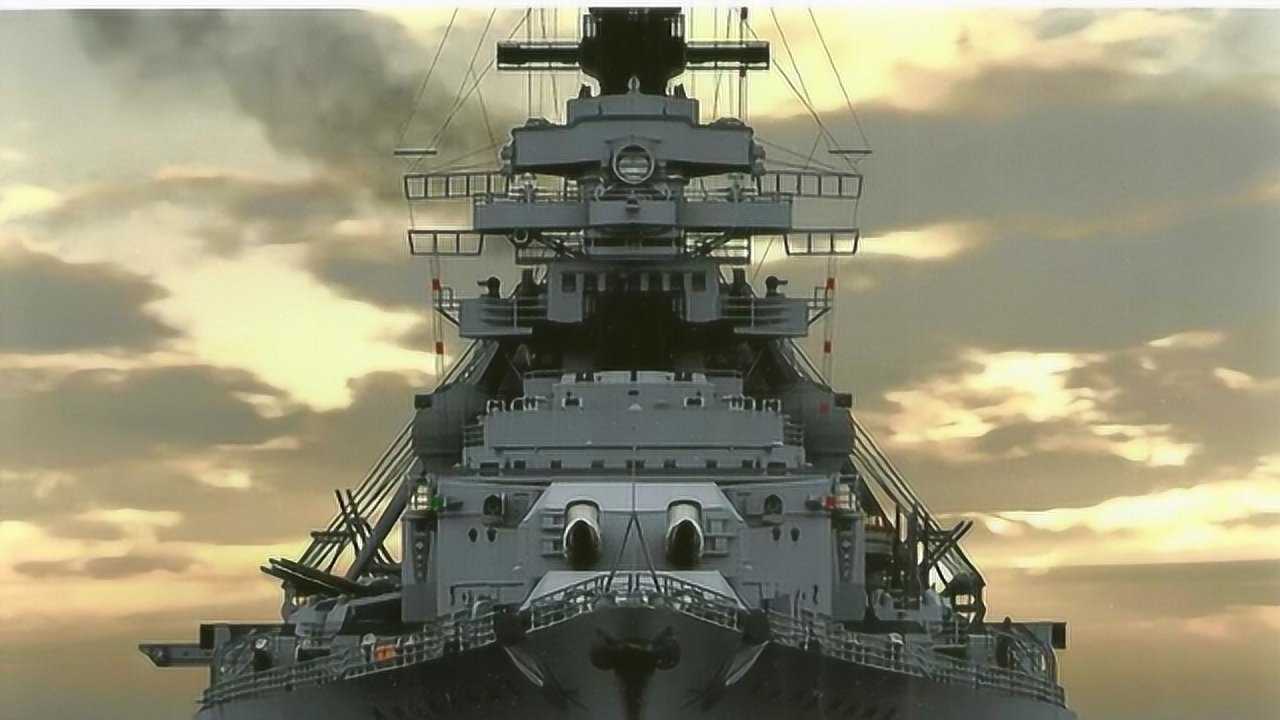 二战德国海军顶级战舰俾斯麦号战列舰三发炮弹就击沉英军胡德号