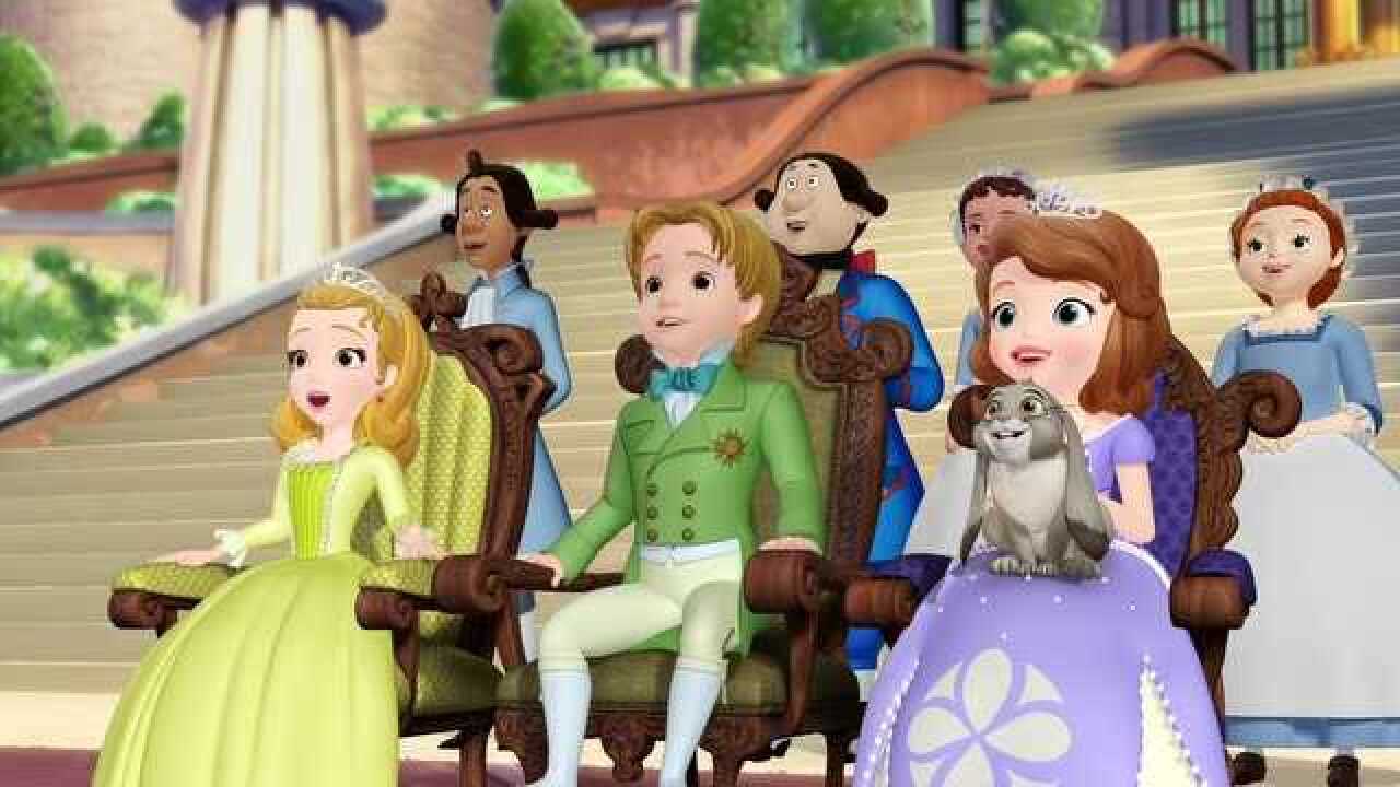 小公主苏菲亚:公主和王子们看魔术,好神奇!