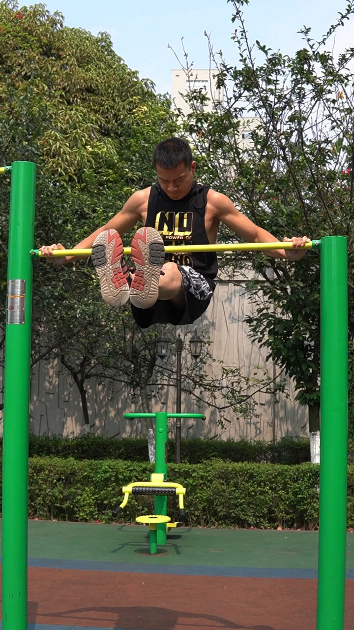 极限宽度的汉尼拔引体