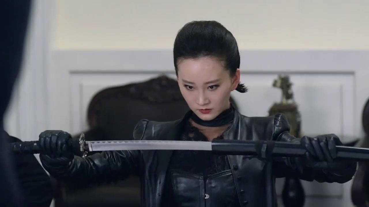 热血勇士:任务失败,安藤加代想拔刀切腹自尽,这女好狠!