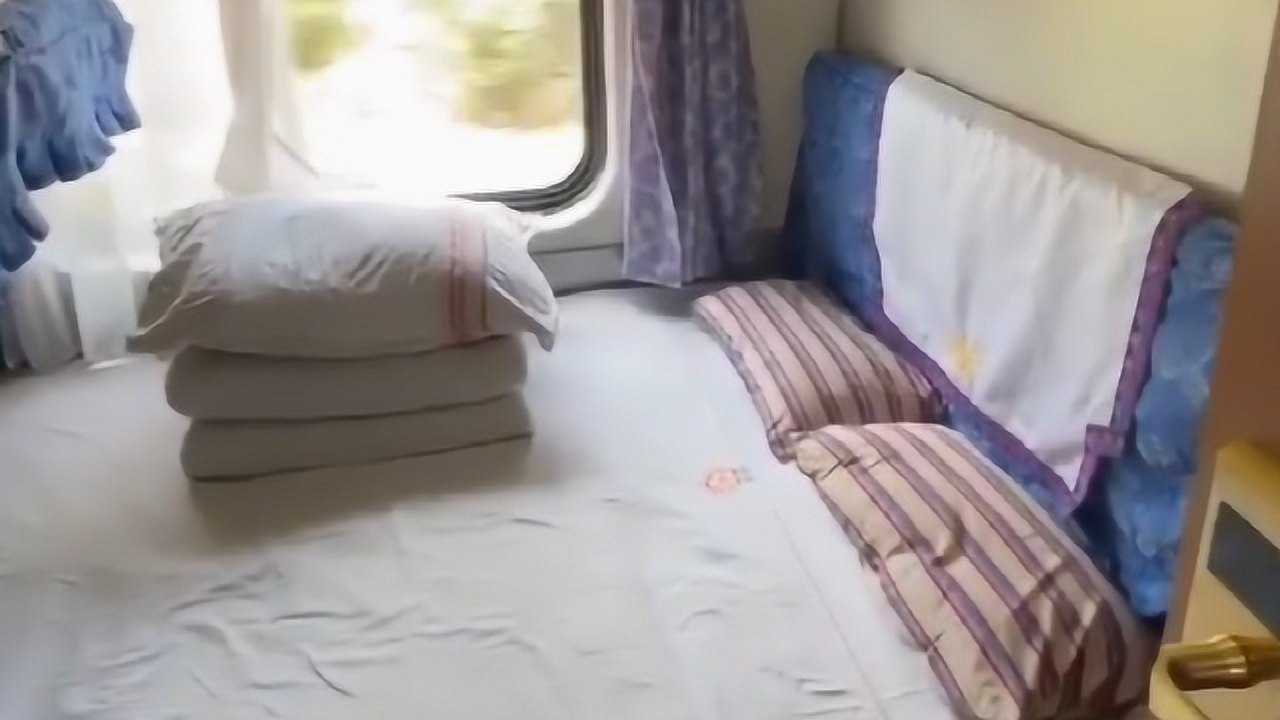 双层火车大床房图片