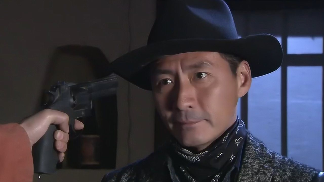 大漠枪神半人半鬼大漠神枪秀绝技我赌你的枪里没有子弹