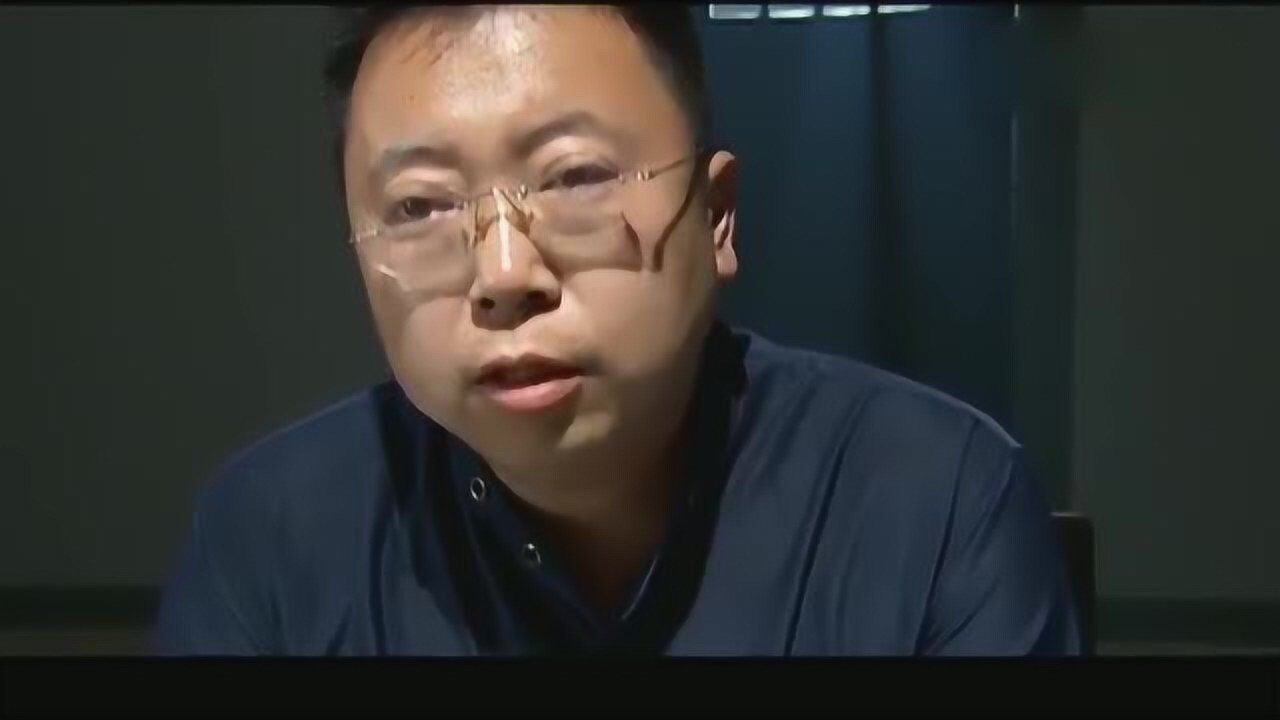 封飙在街上耍横胡大海看不过去了直接给了他一枪