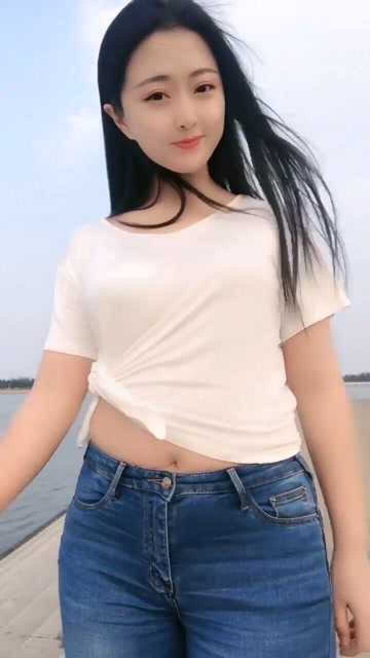 165的身高110斤的美女是男人最喜欢的微胖身材