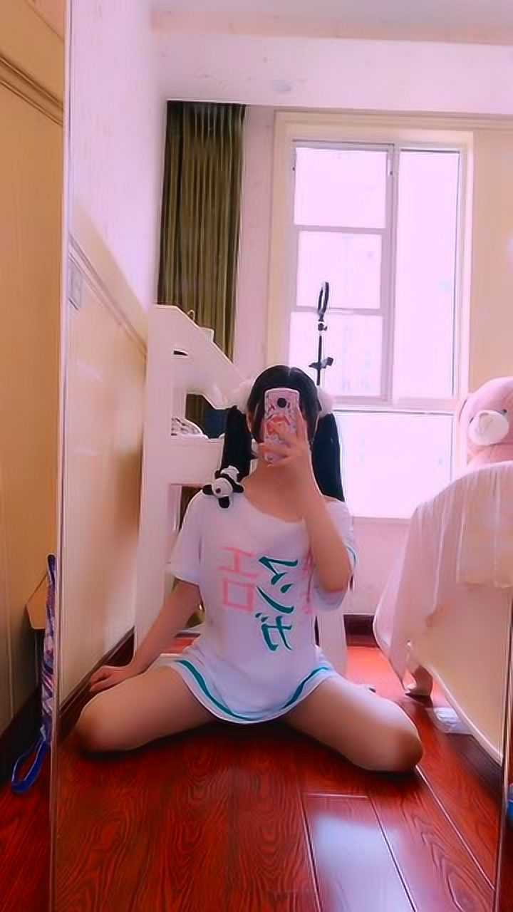 萝莉：看看男生喜欢的萝莉跪_高清