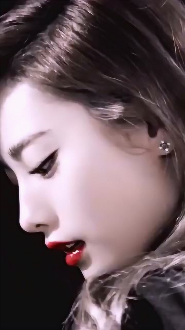 林珍娜究竟有多漂亮近距离看这精致的脸蛋最美面孔名不虚传