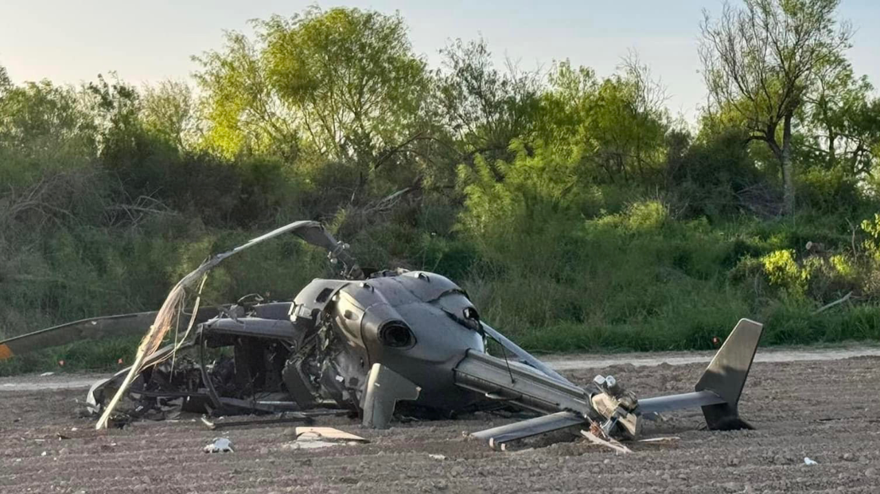 美国一国民警卫队直升机坠毁致3死1伤 机身散架扭曲变形