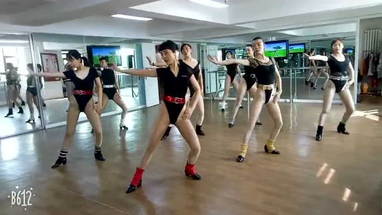 兰州舍宾教练备课中……_腾讯视频