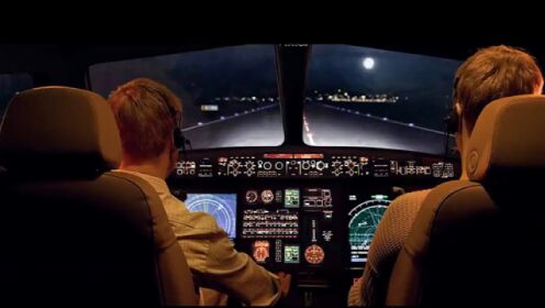 机在天空突然失联，乘客们在窗外看到恐怖的一幕《失控天际》