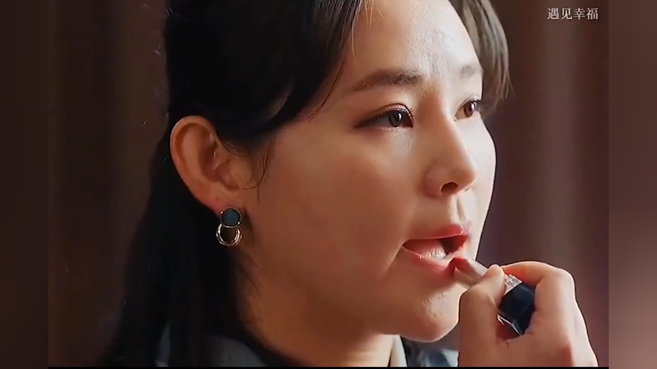 你为他省吃俭用他却为别人衣食无忧