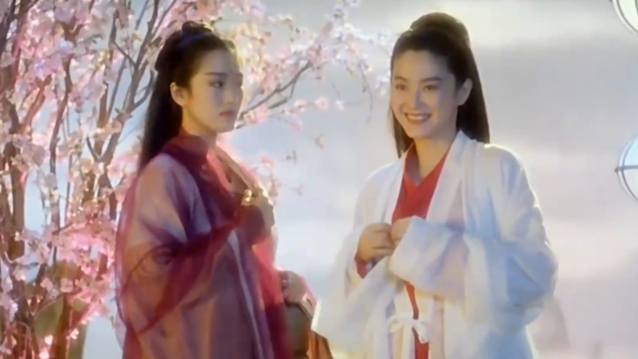 逍遥子知道巫行云对李沧海有意,故意带她避居缥缈峰