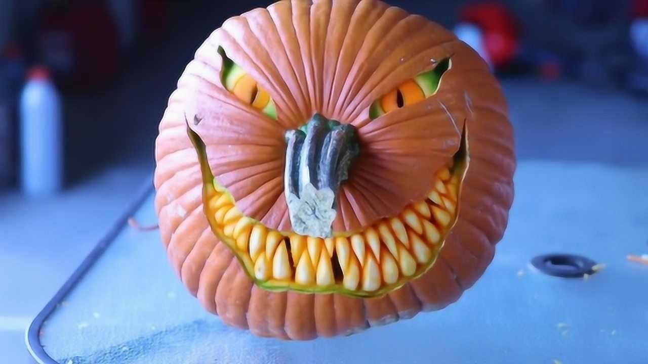 国外万圣节的南瓜灯,竟然是这样雕刻的,涨见识了