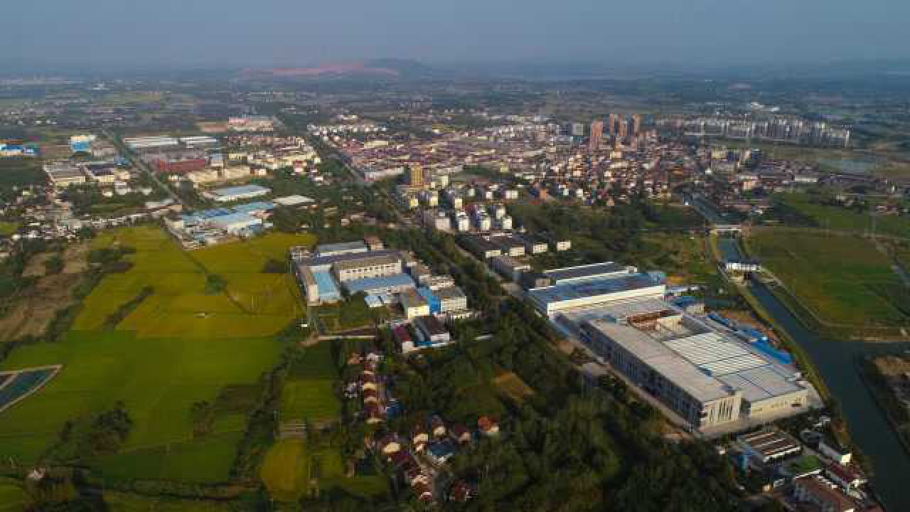 航拍江苏溧阳千年古镇社渚