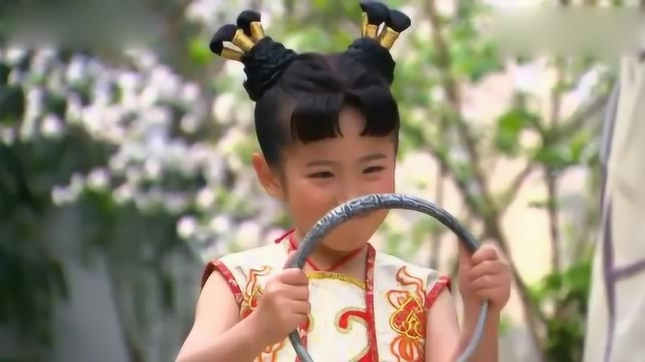哪吒练习使用乾坤圈,结果把最后的两句口诀给忘了,结局太尴尬了