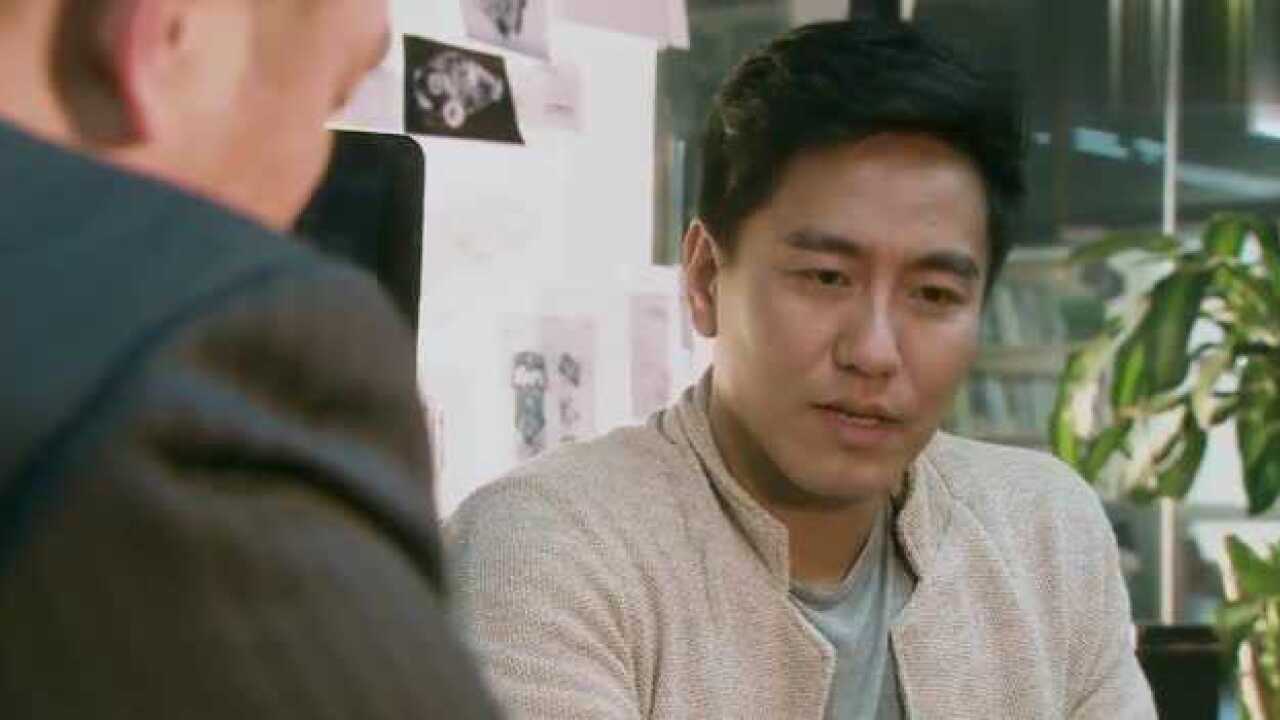 蔡真真彻底疯了郭震终于回心转意只能暗自流泪